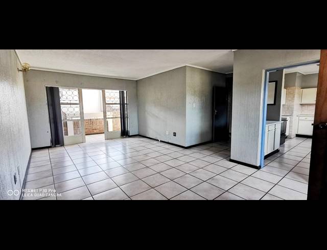 3 BEDROOM FLAT SOLD IN THREE RIVERS